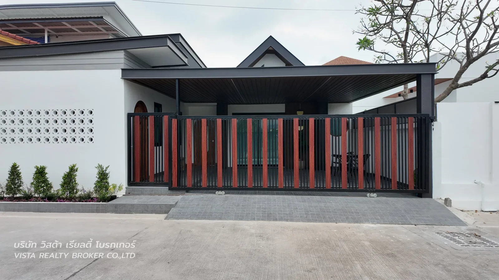 บ้านเดี่ยว 1 ชั้น หมู่บ้านพบสุข ทำใหม่ทั้งหลัง  มีสวนหลังบ้าน ซอยสยามคันทรีคลับ (ถนนพรประภานิมิตร 13) - 19