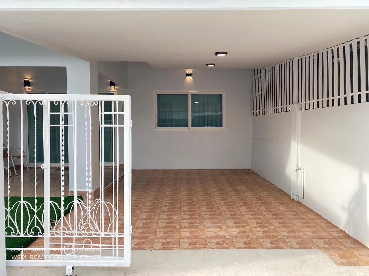 ทาวน์เฮ้าส์หลังใหญ่ เงียบสงบดีมาก หมู่บ้านรวิพรวิลเลจ2 ซอยเขาน้อย พัทยา - 8