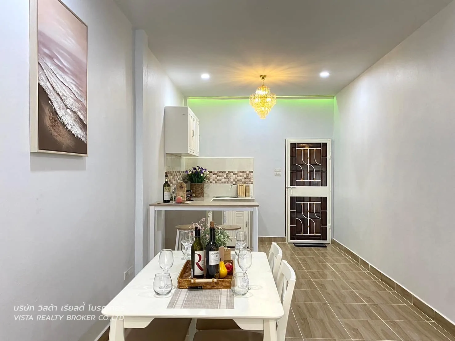 ทาวน์เฮ้าส์หลังใหญ่ เงียบสงบดีมาก หมู่บ้านรวิพรวิลเลจ2 ซอยเขาน้อย พัทยา - 11