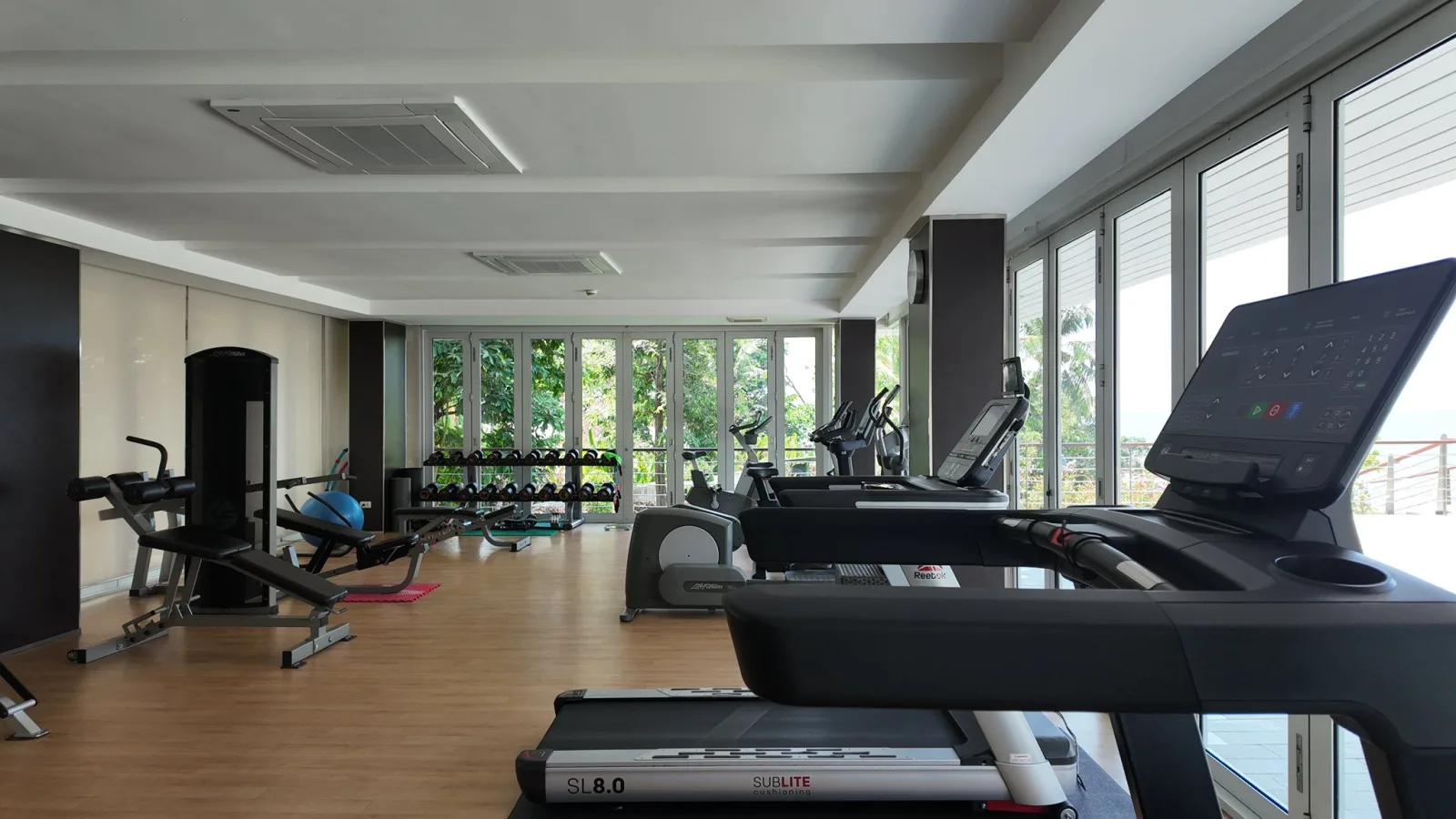 Luxury Condo ติดหาดวงศ์อมาตย์ มาพร้อมยูนิตขนาดใหญ่ วิวทะเลชัด และมีความเป้นส่วนตัวสูงสุด! - 5