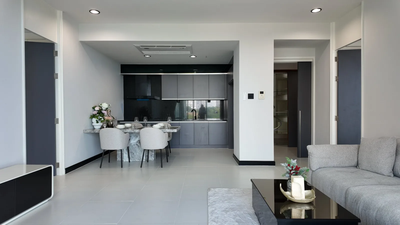 Luxury Condo ติดหาดวงศ์อมาตย์ มาพร้อมยูนิตขนาดใหญ่ วิวทะเลชัด และมีความเป้นส่วนตัวสูงสุด! - 11