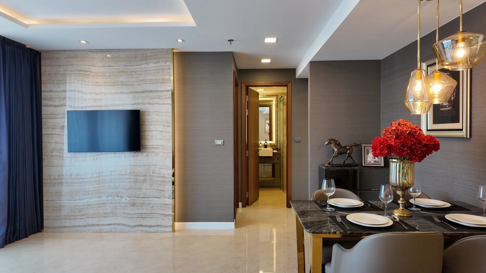 คอนโดหรูระดับไอคอน ใช้ชีวิตสุดหรูสไตล์โรงแรม 5 ดาว ใจกลางเมืองพัทยา โซนเขาพระตำหนัก วิวทะเลตรงทุกยูนิต โครงการรางวัลการันตีคุณภาพ - 7