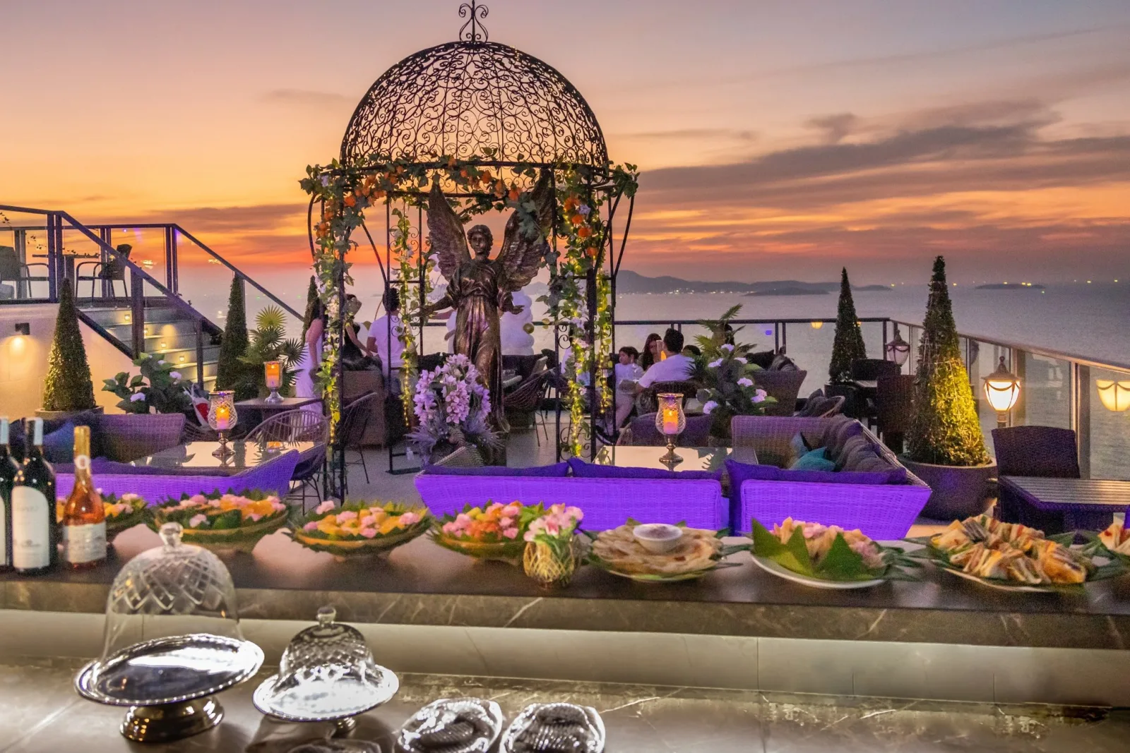 คอนโดหรูระดับไอคอน ใช้ชีวิตสุดหรูสไตล์โรงแรม 5 ดาว ใจกลางเมืองพัทยา โซนเขาพระตำหนัก วิวทะเลตรงทุกยูนิต โครงการรางวัลการันตีคุณภาพ - 8