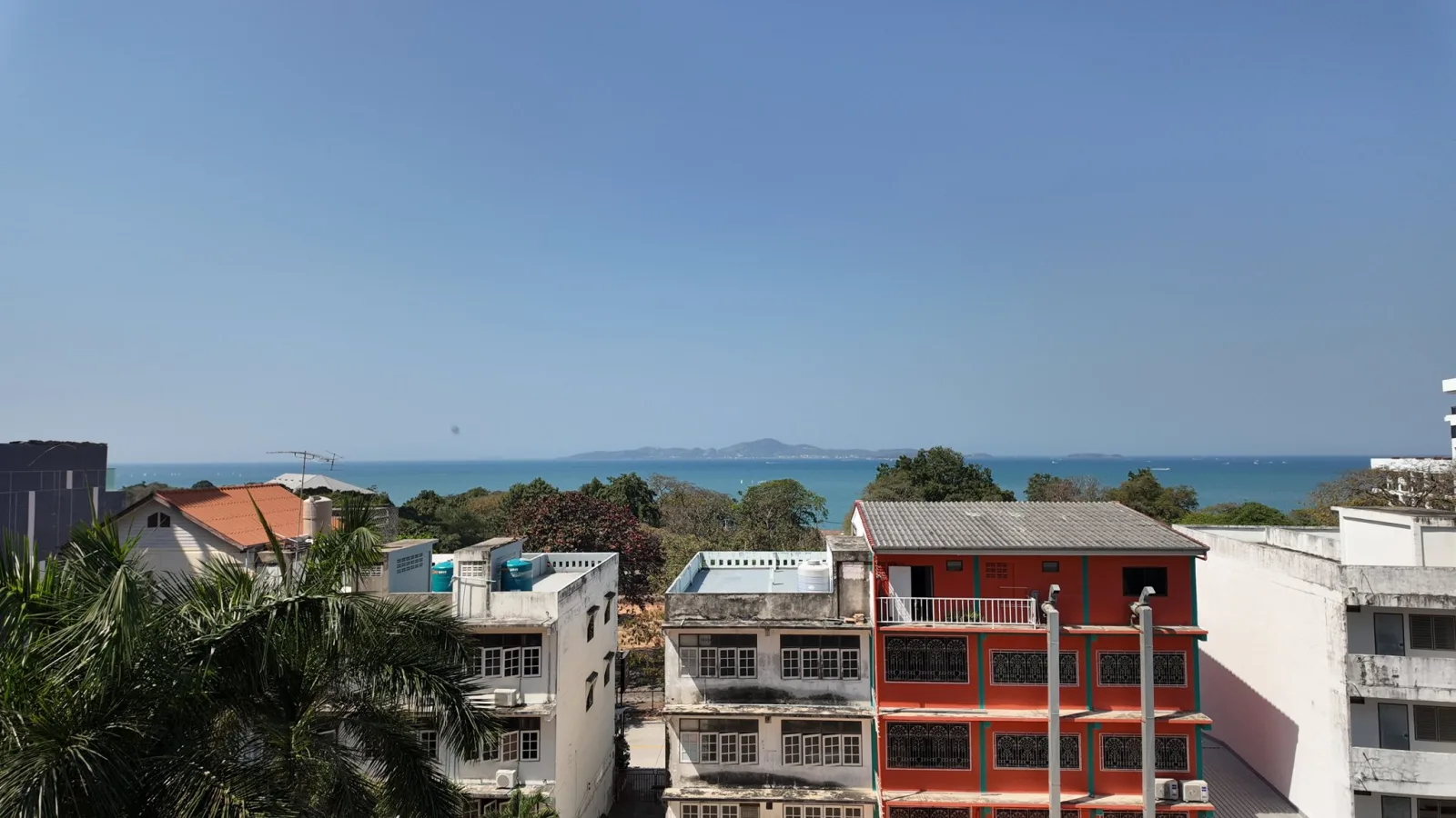 คอนโดหรูระดับไอคอน ใช้ชีวิตสุดหรูสไตล์โรงแรม 5 ดาว ใจกลางเมืองพัทยา โซนเขาพระตำหนัก วิวทะเลตรงทุกยูนิต โครงการรางวัลการันตีคุณภาพ - 10