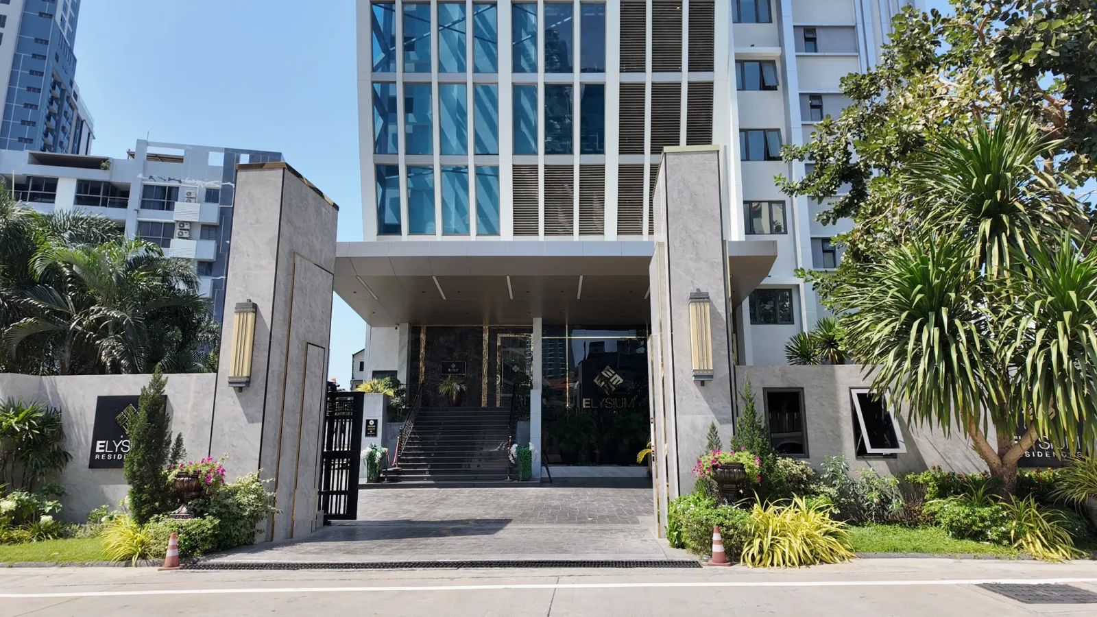 คอนโดหรูระดับไอคอน ใช้ชีวิตสุดหรูสไตล์โรงแรม 5 ดาว ใจกลางเมืองพัทยา โซนเขาพระตำหนัก วิวทะเลตรงทุกยูนิต โครงการรางวัลการันตีคุณภาพ - 13